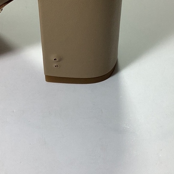 DANIELLA IN SOFT BEIGE BY SAM EDELMAN - Picture 5 of 8